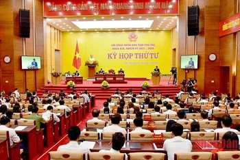 Quang cảnh phiên khai mạc kỳ họp thứ 4 Hội đồng nhân dân tỉnh Phú Thọ khóa XIX. (Ảnh: Duy Linh)