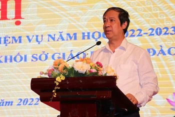 Bộ trưởng Giáo dục và Đào tạo Nguyễn Kim Sơn phát biểu tại Hội nghị.