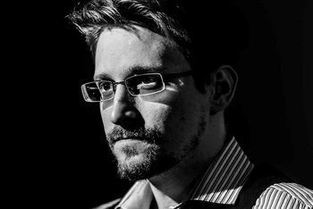 Edward Snowden, cựu nhân viên NSA. (Nguồn: Guardian)