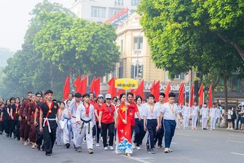Đến thời điểm này, Hà Nội đã hoàn thành Đại hội Thể dục thể thao cấp quận, huyện, thị xã, sẵn sàng cho Đại hội cấp thành phố.