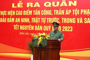 Thiếu tướng Lê Vinh Quy, Giám đốc Công an tỉnh Đắk Lắk, phát lệnh ra quân thực hiện đợt cao điểm tấn công trấn áp tội phạm, bảo đảm an ninh trật tự thời gian trước, trong và sau Tết Nguyên đán Quý Mão 2023.