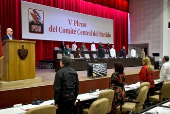 Lễ khai mạc Hội nghị lần thứ năm Ban Chấp hành Trung ương Đảng Cộng sản Cuba khóa VIII. (Nguồn: Granma)