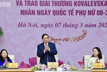 Thủ tướng Phạm Minh Chính dự và phát biểu tại buổi gặp mặt. (Ảnh: TRẦN HẢI)