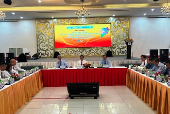 Đại biểu tham dự hội nghị kết nối giao thương giữa doanh nghiệp phân phối Thành phố Hồ Chí Minh và các tỉnh, thành phố vùng đồng bằng sông Cửu Long.
