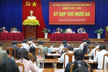 Bí thư Tỉnh ủy, Chủ tịch Hội đồng nhân dân tỉnh Phan Việt Cường phát biểu khai mạc kỳ họp.