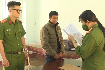 Cơ quan Cảnh sát điều tra, Công an tỉnh Đắk Lắk thực hiện lệnh bắt tạm giam đối với Y Đinh Ayun.