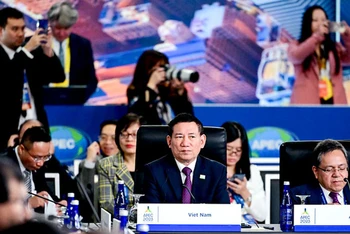 Bộ trưởng Hồ Đức Phớc tại Hội nghị Bộ trưởng Tài chính APEC lần thứ 30.