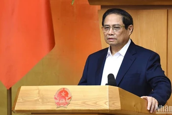 Thủ tướng Phạm Minh Chính phát biểu ý kiến tại Phiên họp chuyên đề về xây dựng pháp luật. (Ảnh: TRẦN HẢI)