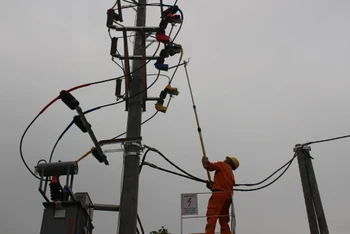 110 hộ dân bản Nậm Cầy được sử dụng điện lưới quốc gia.