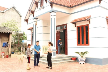Từ nguồn hỗ trợ, gia đình anh Lý Văn Chính, ở thôn Lọ, xã Lệ Viễn (huyện Sơn Động) có điều kiện cải tạo nhà ở.