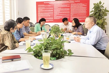 Một hoạt động giám sát của Ủy ban Mặt trận Tổ quốc quận Phú Nhuận tại địa phương.
