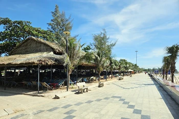 Bãi tắm Bông Trang (huyện Xuyên Mộc, Bà Rịa-Vũng Tàu) được cải tạo xanh, đẹp phục vụ nhu cầu của người dân.