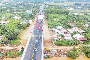 Cầu Bạch Đằng 2, nối thành phố Tân Uyên, tỉnh Bình Dương và Vĩnh Cửu, tỉnh Đồng Nai. (Ảnh CTV)