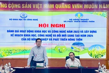 Thứ trưởng Khoa học và Công nghệ Nguyễn Hoàng Giang phát biểu tại hội nghị.