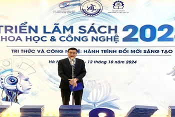 Thứ trưởng Bộ Khoa học và Công nghệ Lê Xuân Định phát biểu tại sự kiện.