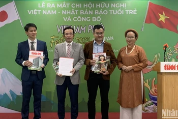Ra mắt Chi hội Hữu nghị Việt Nam-Nhật Bản Báo Tuổi Trẻ.