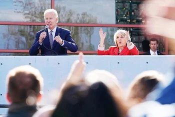 Tổng thống Joe Biden vận động cử tri tại thành phố Albuquerque, bang New Mexico. Ảnh: AP