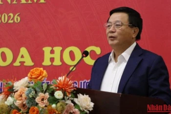 Đồng chí Nguyễn Xuân Thắng phát biểu kết luận phiên họp và Hội thảo.