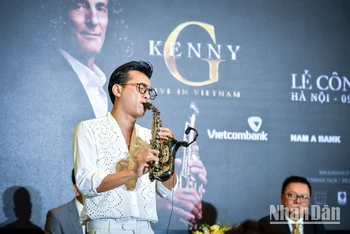 [Ảnh] Họp báo Lễ công bố chính thức sự kiện "Kenny G Live In Vietnam” 