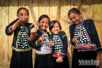 [Ảnh] Ngày Quốc tế Hạnh phúc: Những nụ cười hạnh phúc của các dân tộc Việt Nam