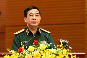 Đại tướng Phan Văn Giang phát biểu ý kiến tại Hội nghị. 