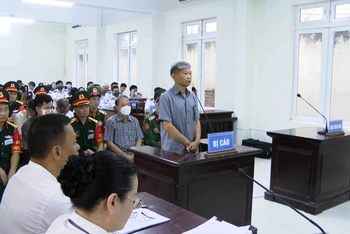 Bị cáo Nguyễn Văn Sơn, cựu Tư lệnh Cảnh sát biển tại phiên tòa.