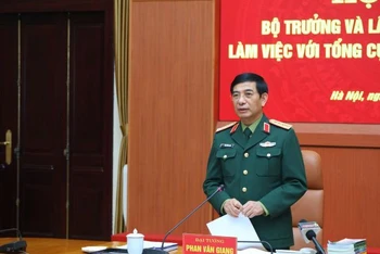 Đại tướng Phan Văn Giang phát biểu tại hội nghị.