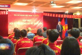Đội tuyển bóng đá nữ Việt Nam đá giao hữu tại Pháp