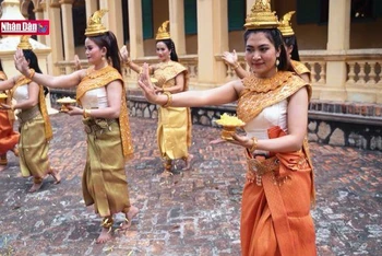 Bảo tồn và phát huy giá trị văn hóa phi vật thể của đồng bào Khmer Nam Bộ