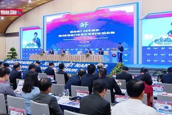 Diễn đàn kinh tế - xã hội Việt Nam 2022: Củng cố nền tảng kinh tế vĩ mô, thúc đẩy phục hồi và phát triển bền vững