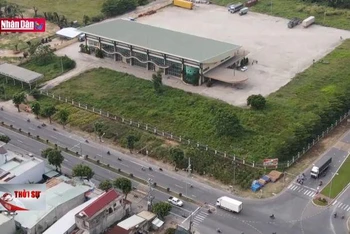 Bến xe trăm tỷ ở Đà Nẵng bị bỏ hoang và rao bán