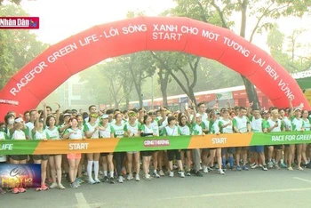 Giải chạy ''Race for green life - Lối sống xanh cho một một tương lai bền vững''