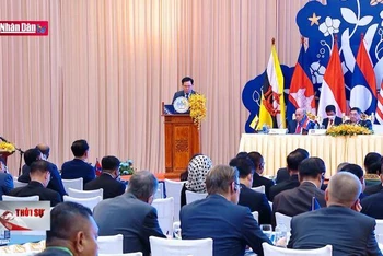 Cùng xây dựng ASEAN ngày càng gắn kết và phát triển bền vững