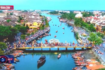 Câu chuyện văn hóa: Văn hóa là nguồn lực kiến tạo bản sắc du lịch Việt
