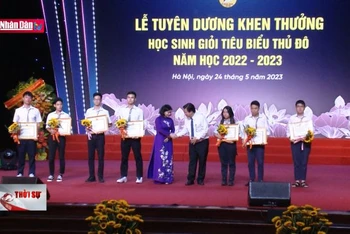 Hà Nội tuyên dương 759 học sinh giỏi tiêu biểu Thủ đô
