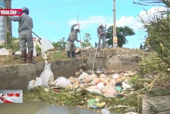 Khó xử lý vấn nạn rác thải kênh mương ở Phú Yên