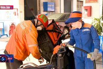 Giá xăng tăng hơn 1.200 đồng/lít, dầu diesel tăng 884 đồng