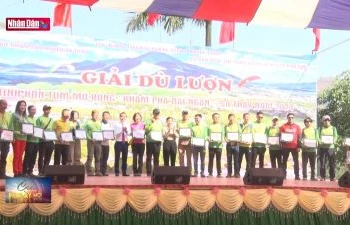 Hơn 120 phi công tham gia giải dù lượng ''Khám phá đại ngàn'' tại Kon Tum
