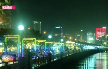 Đà Nẵng: Khai trương phố đi bộ Bạch Đằng
