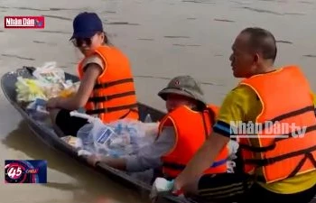 Tình nghĩa đồng bào trong cơn bão dữ