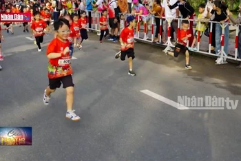 Tổ chức Giải Marathon Đất Sen Hồng