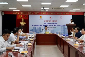 Đồng chí Lê Quốc Minh chủ trì khai mạc vòng chấm chung khảo Giải báo chí toàn quốc “Vì sự nghiệp phát triển văn hóa, thể thao và du lịch” lần thứ hai. (Ảnh: Ban tổ chức)