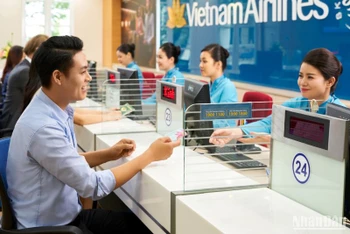 Dịp cao điểm Tết, Vietnam Airlines khuyến nghị hành khách mua vé trên kênh chính thức.