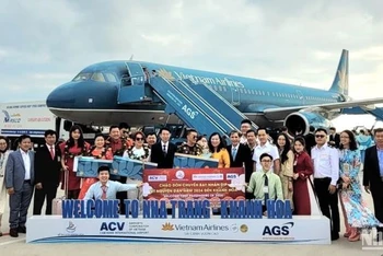 Tỉnh Khánh Hòa đón chuyến bay đầu năm Giáp Thìn VN1340 từ Thành phố Hồ Chí Minh.