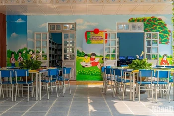 Toàn cảnh "Thư viện xanh" dành tặng các em học sinh Trường Trung học cơ sở thị trấn Mường Chà.