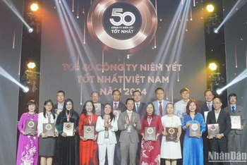 Top 50 công ty niêm yết tốt nhất năm 2024 với sự xuất hiện của những doanh nghiệp hàng đầu như Vinamilk, Vietjet, Petrolimex,…