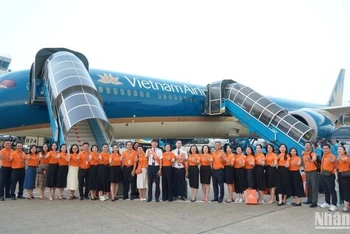 Chuyến bay “Tô cam” là hoạt động Vietnam Airlines hưởng ứng chiến dịch của UN Women phát động để kêu gọi đoàn kết hành động chấm dứt bạo lực trên cơ sở giới.