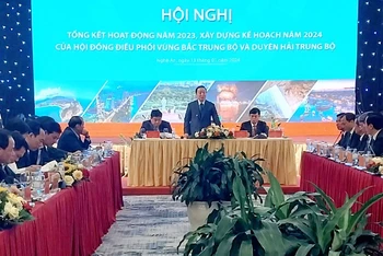 Phó Thủ tướng Chính phủ Trần Hồng Hà, Chủ tịch Hội đồng điều phối Vùng kết luận Hội nghị.