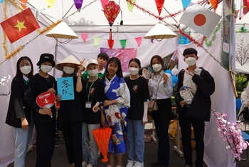 Sinh viên trường Đại học Đông Á Đà Nẵng với lễ hội văn hoá Việt – Nhật hồi tháng 5 vừa qua.