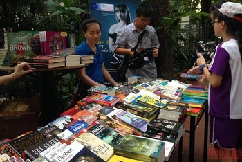 Một số tác phẩm văn học châu Âu được chuyển ngữ sang tiếng Việt, do các đơn vị xuất bản giới thiệu tại Viện Goethe Hà Nội.